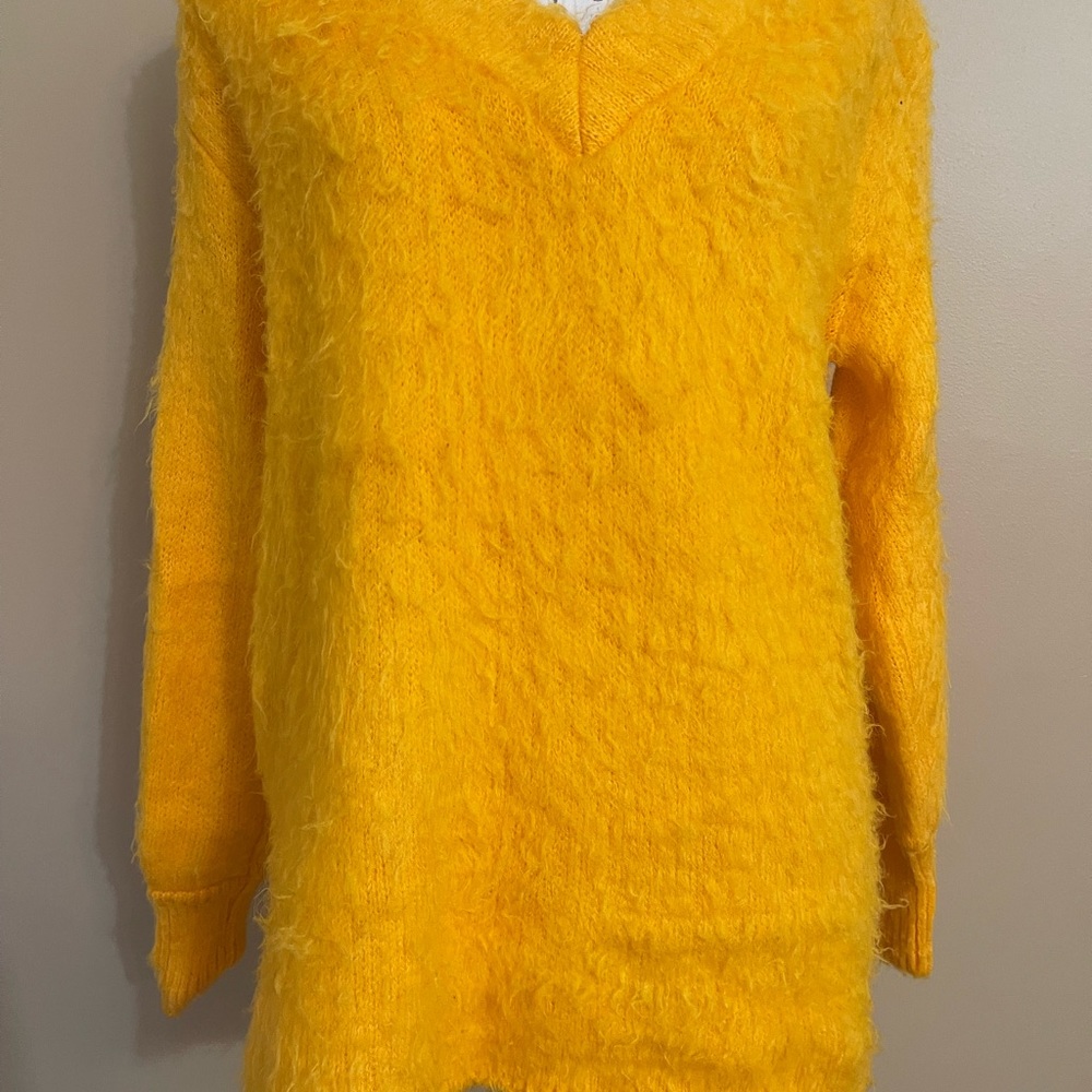 BP Sweater - Picture 2 of 11
